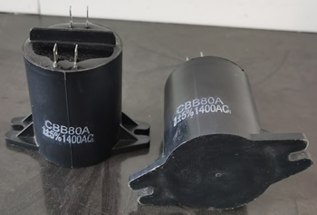 CBB80A型高壓交流金屬化聚丙烯介質(zhì)電容器實(shí)物圖