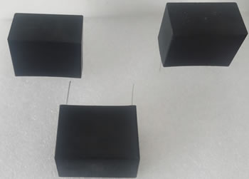 CBB61型金屬化聚丙烯薄膜介質(zhì)電容器實物圖
