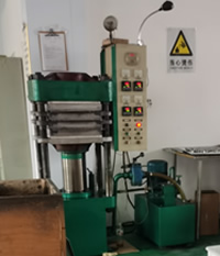 打壓機