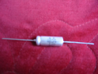 CA－1型固體電解質(zhì)燒結(jié)鉭電容器實(shí)物圖